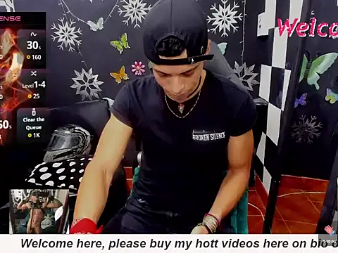 MikeRose94 online show from October 10, 7:40 pm