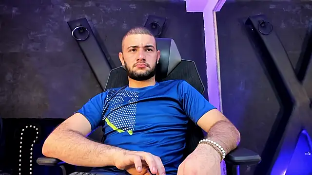 MaximusDick1  online show from September 24, 3:50 am