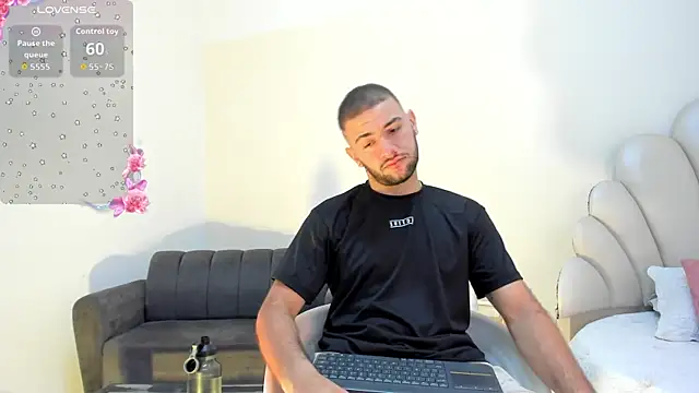 MaximusDick1  online show from July 7, 12:09 pm