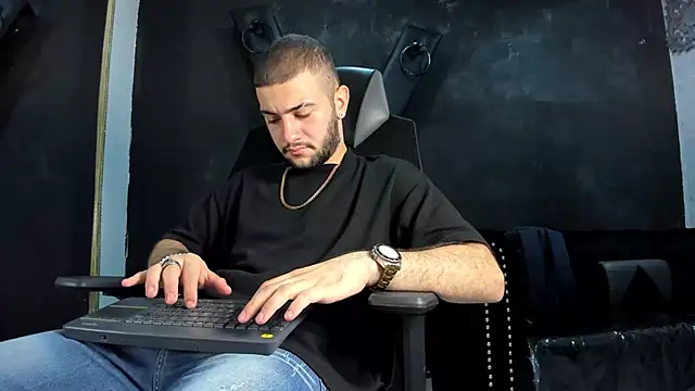 MaximusDick1  online show from October 6, 3:55 am