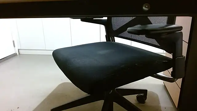 lovewalknaked online show from December 5, 4:36 pm