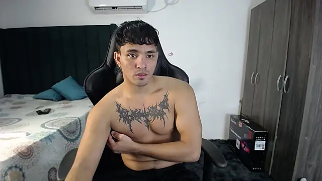 man dur07 online show from February 9, 10:00 pm