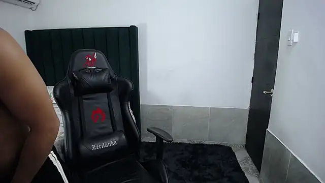 man dur07 online show from September 19, 9:47 pm