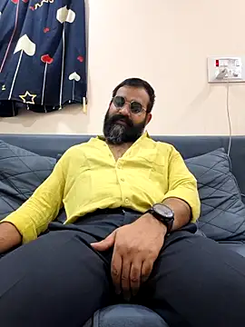 Fun Guuy online show from February 11, 3:11 am