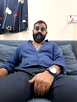 Fun Guuy online show from January 5, 6:00 pm