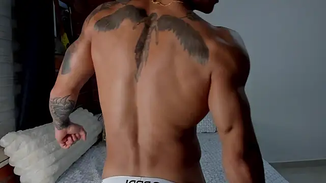 pettergrey1 online show from November 18, 11:15 pm