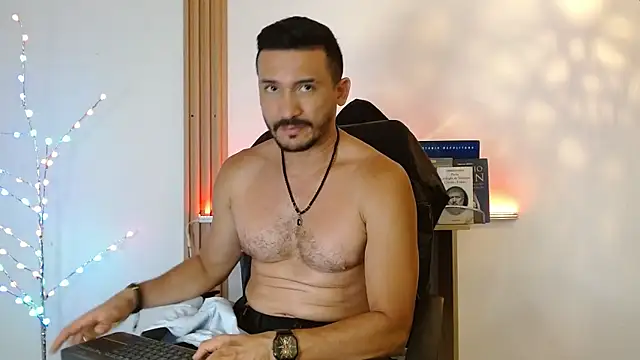 Reiko 85  online show from January 6, 5:28 pm