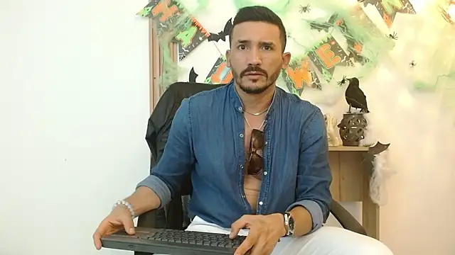 Reiko 85  online show from October 21, 7:06 pm