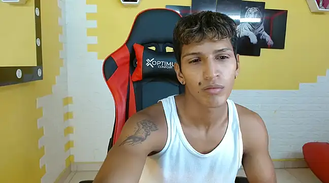 mau elixxx online show from February 5, 2:19 am