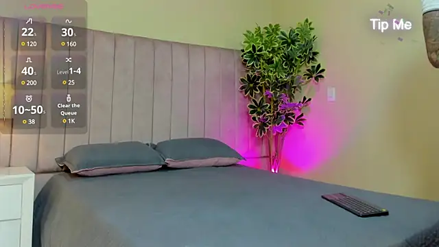 Aron Bolt online show from January 3, 2:10 am