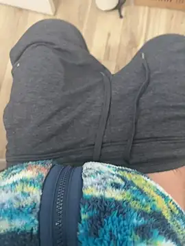 Snapshot of Dylansd chatting on December 25, 9:02 am Dylansd online show from December 25, 9:02 am