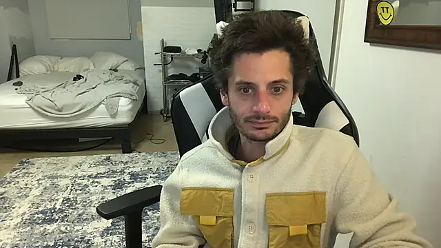 Snapshot of Dylansd chatting on December 27, 12:29 am Dylansd online show from December 27, 12:29 am