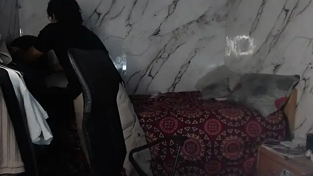 Dereck Dickson online show from January 15, 2:37 am