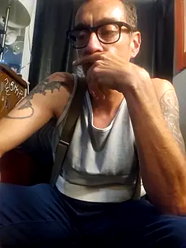 Pumpndeep online show from April 1, 2:13 am