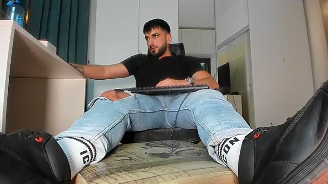 welcometo hell online show from October 4, 11:42 pm