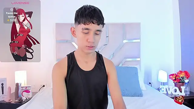 Thayler jones online show from November 18, 11:25 am