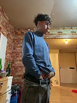 LatinBoysxxx online show from March 6, 3:36 am