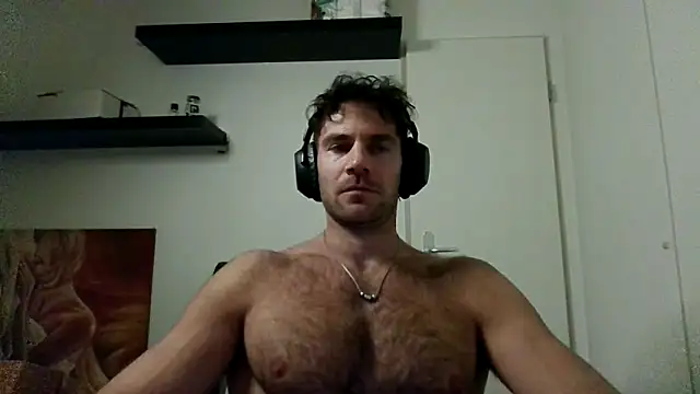 alpha-hunk online show from November 11, 5:07 pm