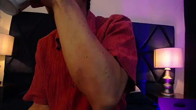 Sr Magnus  online show from February 15, 1:16 pm