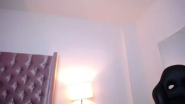 Sr Magnus  online show from October 8, 7:35 am