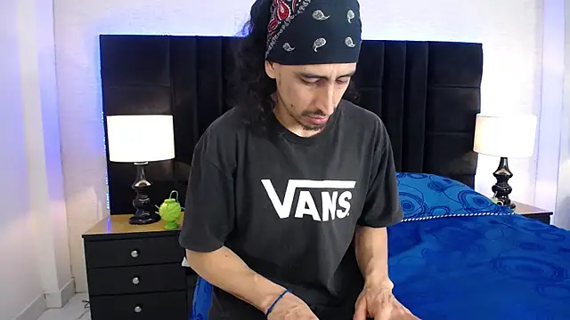 Sr Magnus  online show from January 16, 12:53 pm