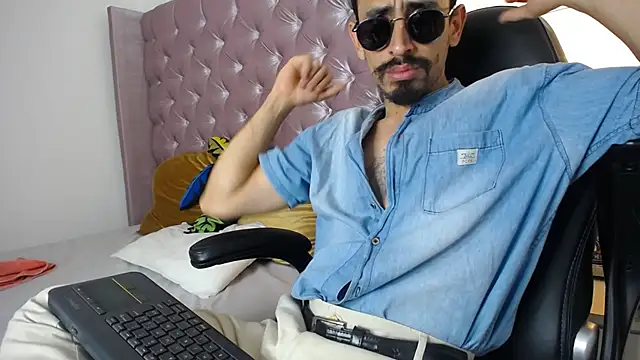 Sr Magnus  online show from September 22, 4:56 am