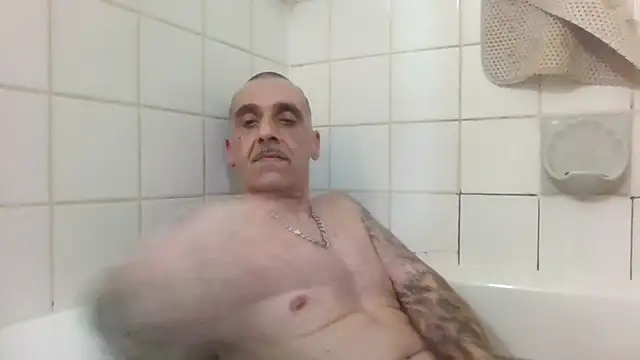 CandiedPompano online show from October 1, 4:49 am