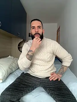 Snapshot of Gioeltoro89 chatting on January 18, 11:43 am Gioeltoro89 online show from January 18, 11:43 am