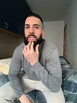 Snapshot of Gioeltoro89 chatting on February 23, 4:31 pm Gioeltoro89 online show from February 23, 4:31 pm