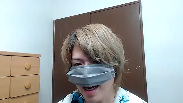 Shinma0109 online show from December 8, 1:47 pm