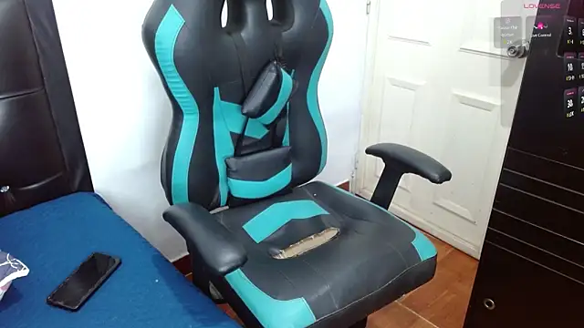 hots boygg online show from February 24, 8:20 pm