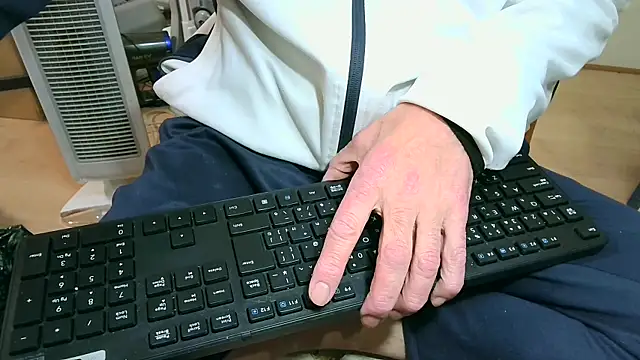 mama010-chan online show from December 14, 10:34 am