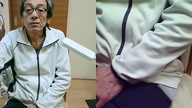 mama010-chan online show from December 22, 7:10 pm