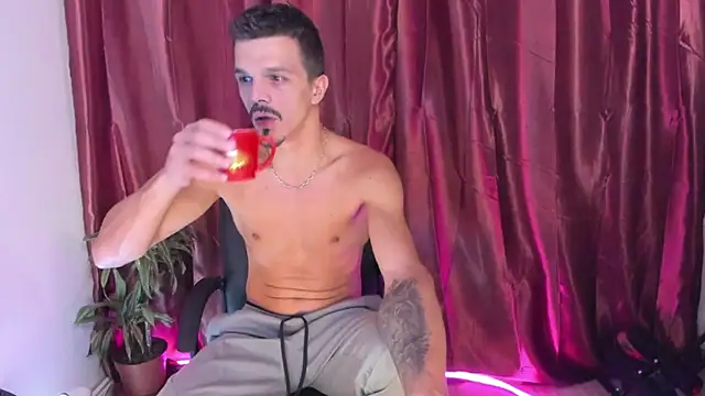 DonyBrown online show from October 21, 8:01 pm