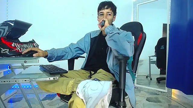 Zacktk7 online show from December 30, 11:17 pm