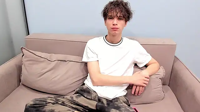 Im Shine Guy online show from December 1, 5:10 am