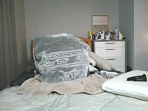 unknownguy 7 online show from December 2, 4:10 pm