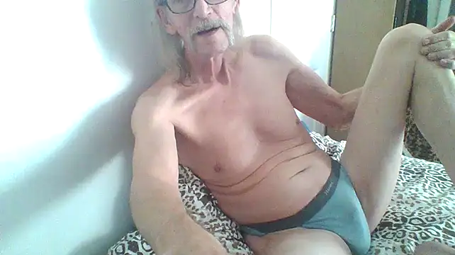 Snapshot of friendlychat1 chatting on October 16, 7:11 pm friendlychat1 online show from October 16, 7:11 pm