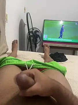 fejduyw1 online show from April 18, 6:31 pm