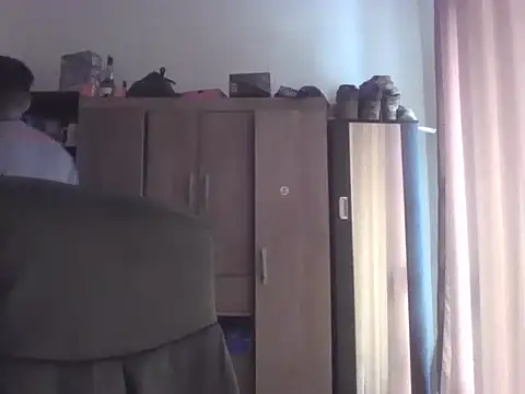 estudiante69 online show from February 15, 5:21 pm