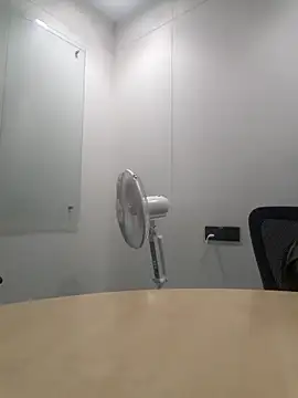 Jhon837486 online show from December 29, 8:44 am