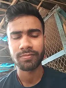 Snapshot of Skinny_Bigass_23 chatting on March 1, 7:42 am Skinny Bigass 23 online show from March 1, 7:42 am