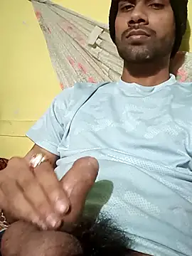 Snapshot of Skinny_Bigass_23 chatting on February 19, 6:10 pm Skinny Bigass 23 online show from February 19, 6:10 pm