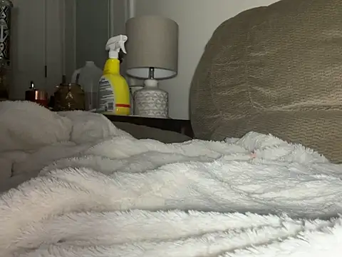 sexy boi19 online show from February 9, 6:33 am