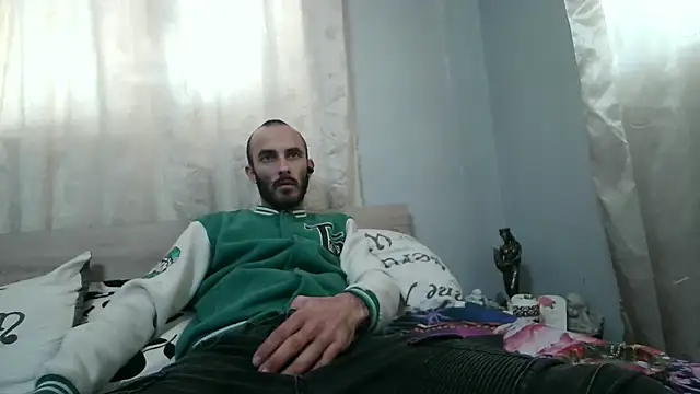 kisandgioni online show from January 2, 10:05 am