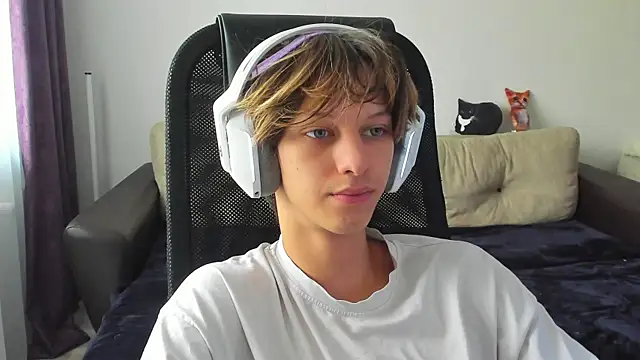 Ostin meow online show from October 10, 8:41 am