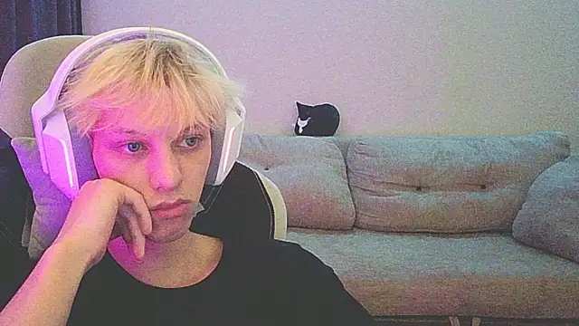 Ostin meow online show from December 23, 6:27 pm