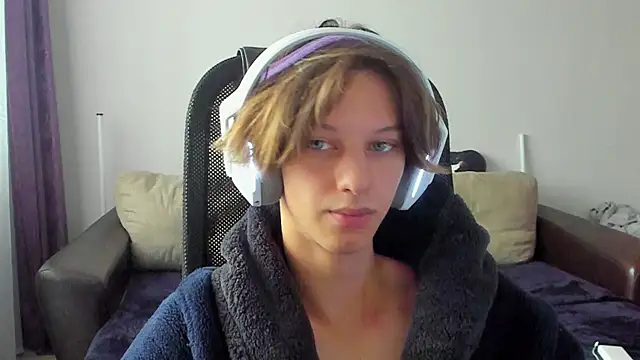 Ostin meow online show from November 10, 3:55 am