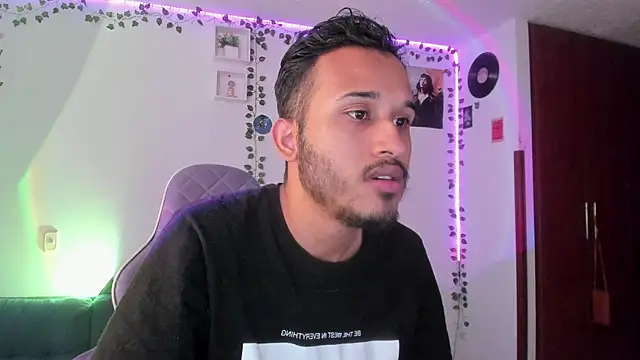 Raf brunette online show from January 18, 12:04 pm