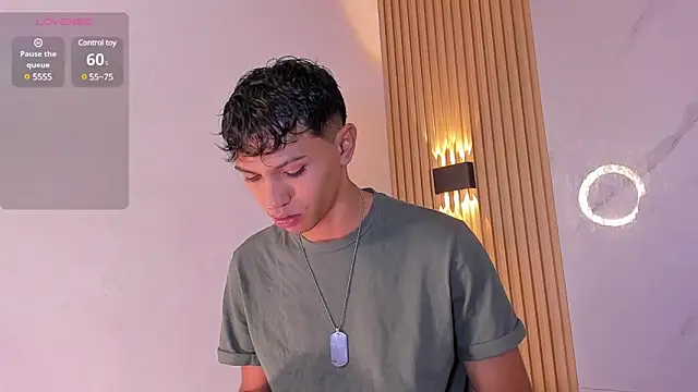 im sebaslopez online show from February 12, 4:12 am